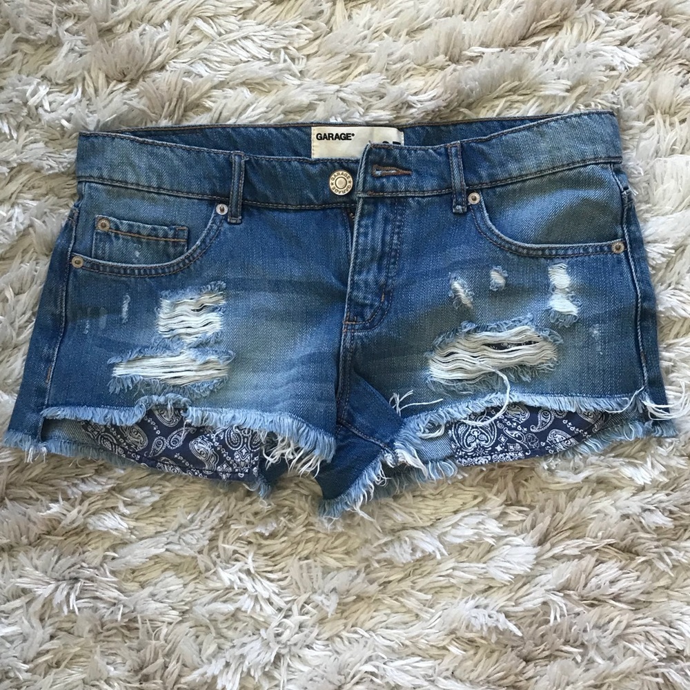 Garage Flirty Festival Short